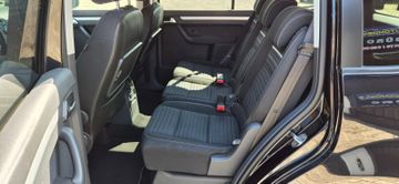Volkswagen Touran - 8