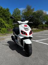 Peugeot Speedfight 4 125ccm R-Cup Sonderedition TÜV neu! - Offers