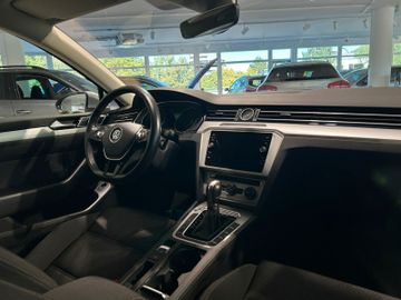 Volkswagen Passat Variant - 12
