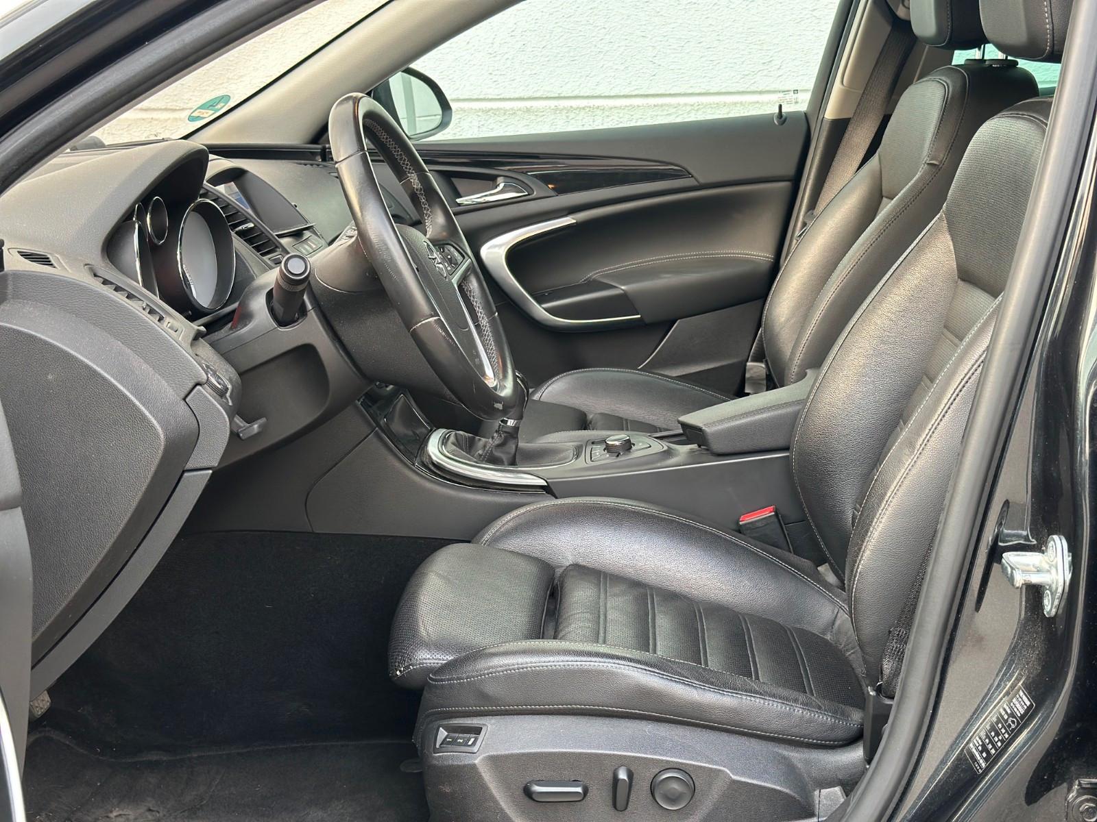 Opel Insignia 2013 — photo 11