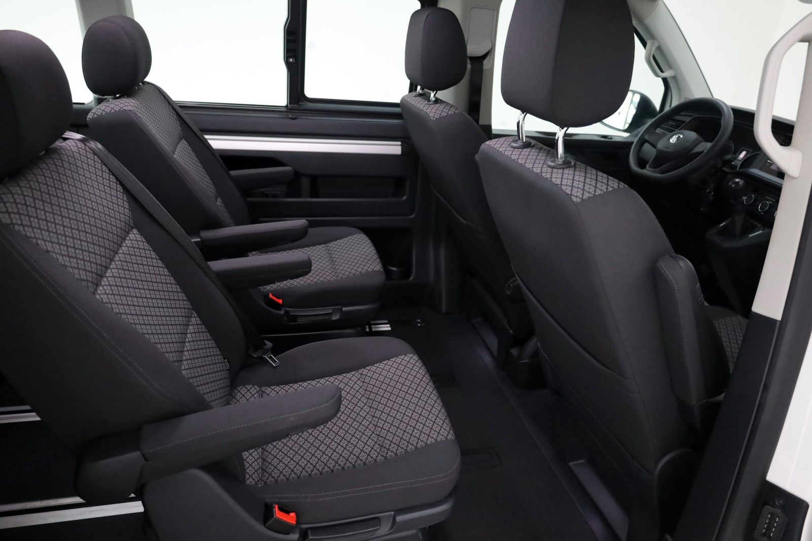 Fahrzeugabbildung Volkswagen T6 Multivan T6.1 Trendline, Family,Navi,7 Sitzer