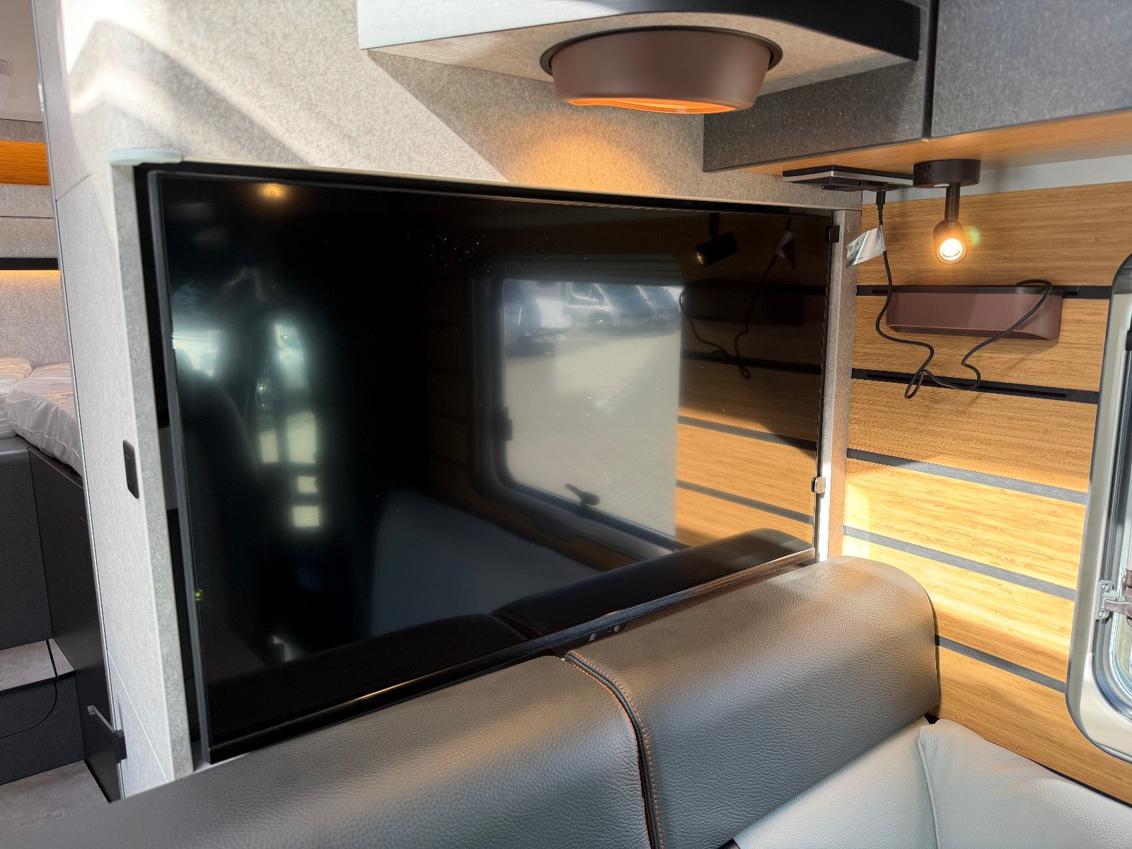 Fahrzeugabbildung HYMER / ERIBA / HYMERCAR ML-T 570 - Crossover - Modell 2027