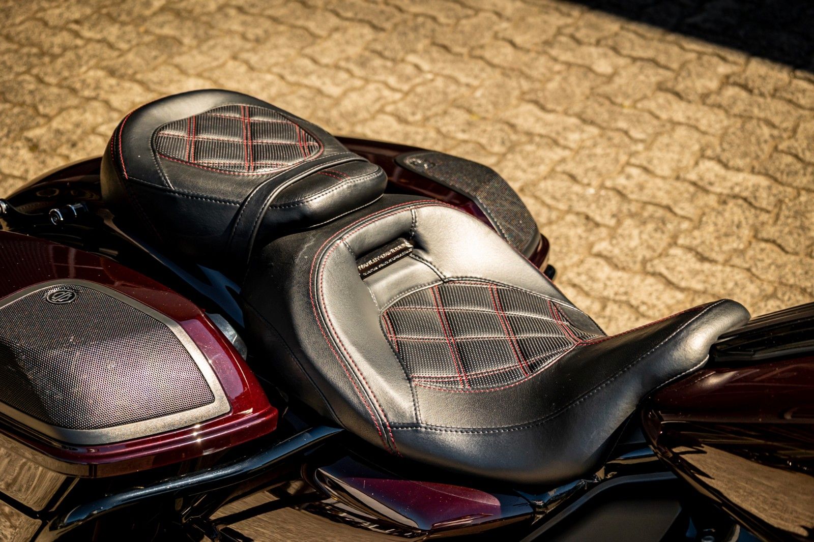Fahrzeugabbildung Harley-Davidson CVO STREET GLIDE 117 FLHXSE