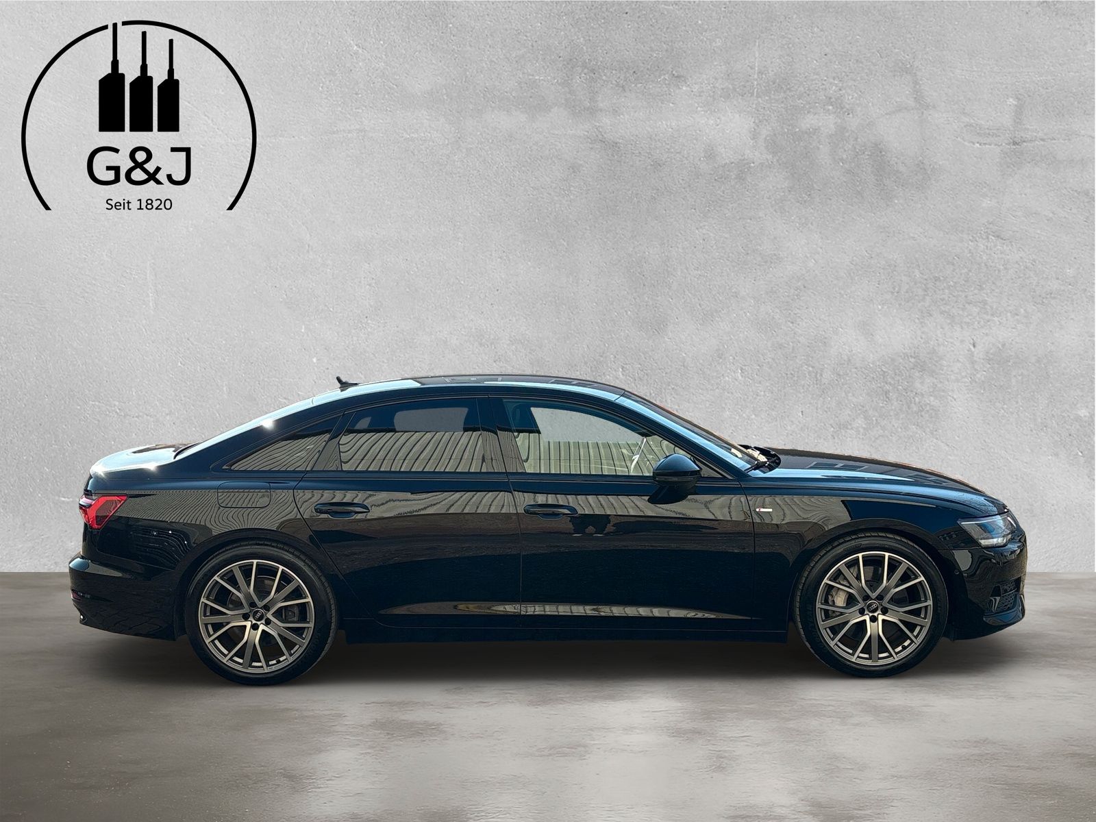 Fahrzeugabbildung Audi A6 Limo 50 TFSIe quattro S-Line AHK Ambiente