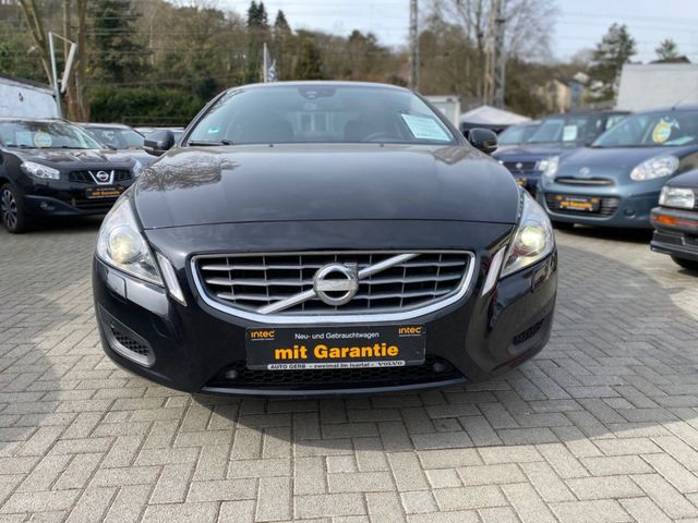 Volvo S60 Lim. Momentum/ TÜV Neu/ SHZ/Navi/Automatik