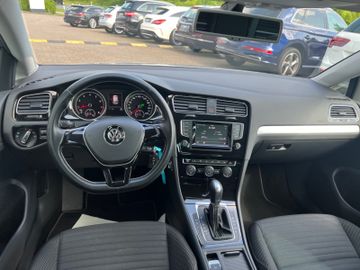 Fahrzeugabbildung Volkswagen Golf VII Lim. Cup BMT DSG  Navi SHZ Ergo uvm.