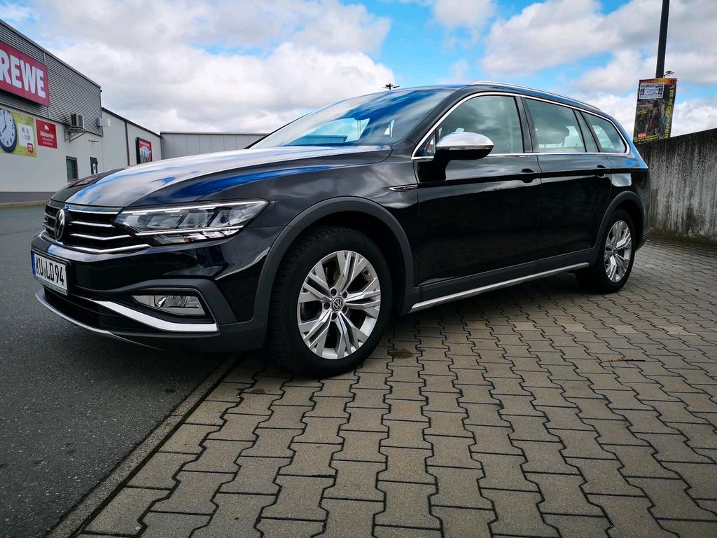 Image of Volkswagen Passat Alltrack