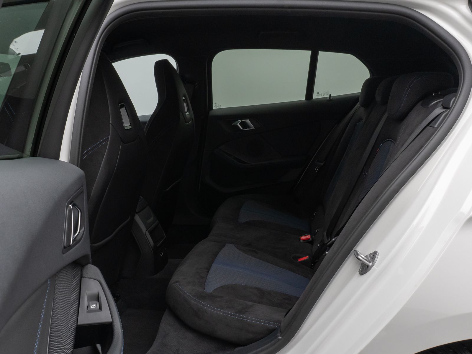 Fahrzeugabbildung BMW 120i M Sport Kamera DAB Lenkrhzg DrivAssis Alarm