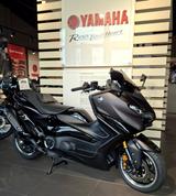 Yamaha TMAX TECH MAX  - Yamaha Motorräder in Chemnitz
