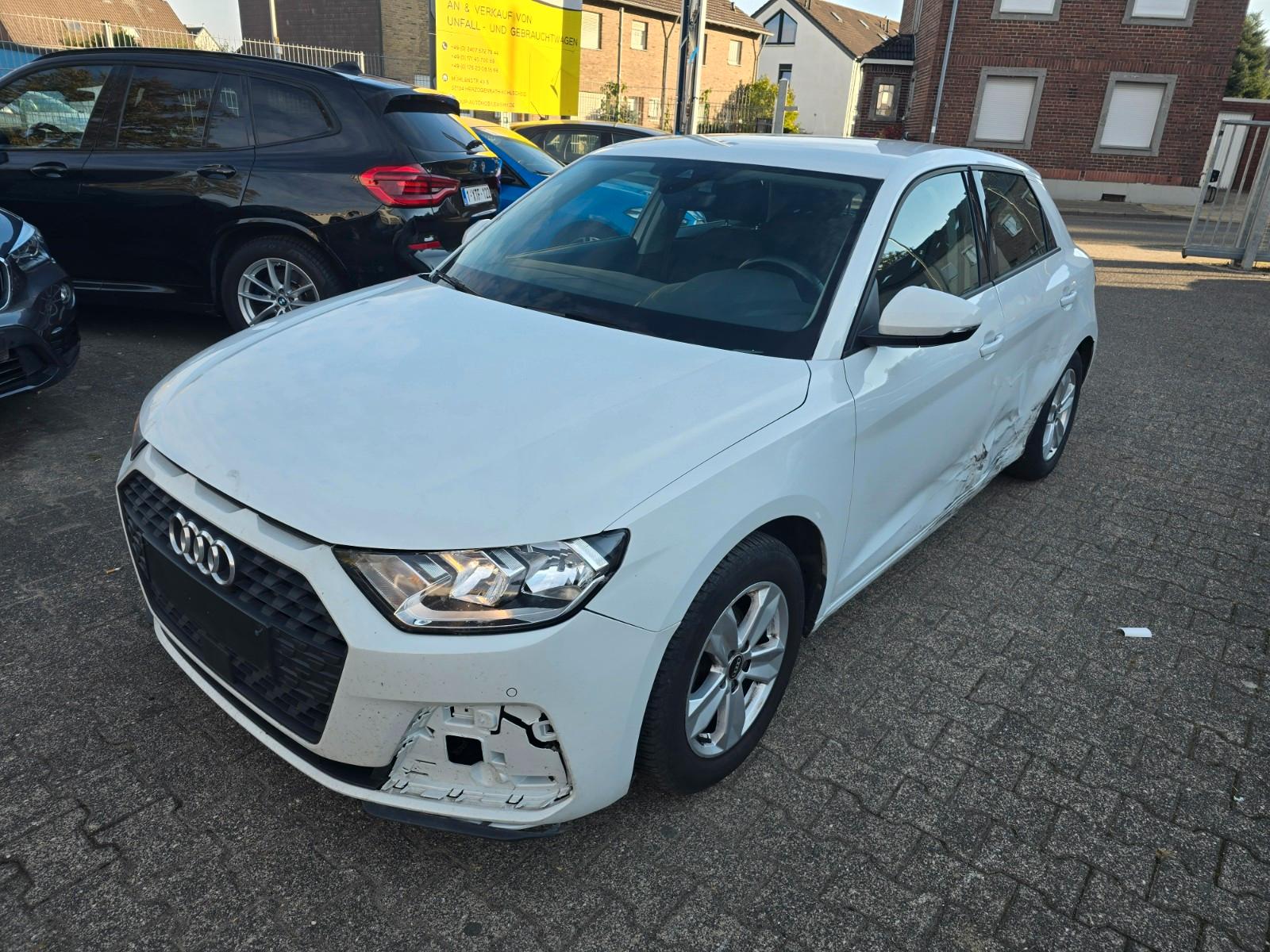 Audi A1 Sportback 25 TFSI basis Navi PDC