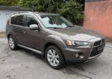 Mitsubishi Outlander 2.0 MIVEC Invite 2WD Invite - Mitsubishi Outlander in Oberhausen