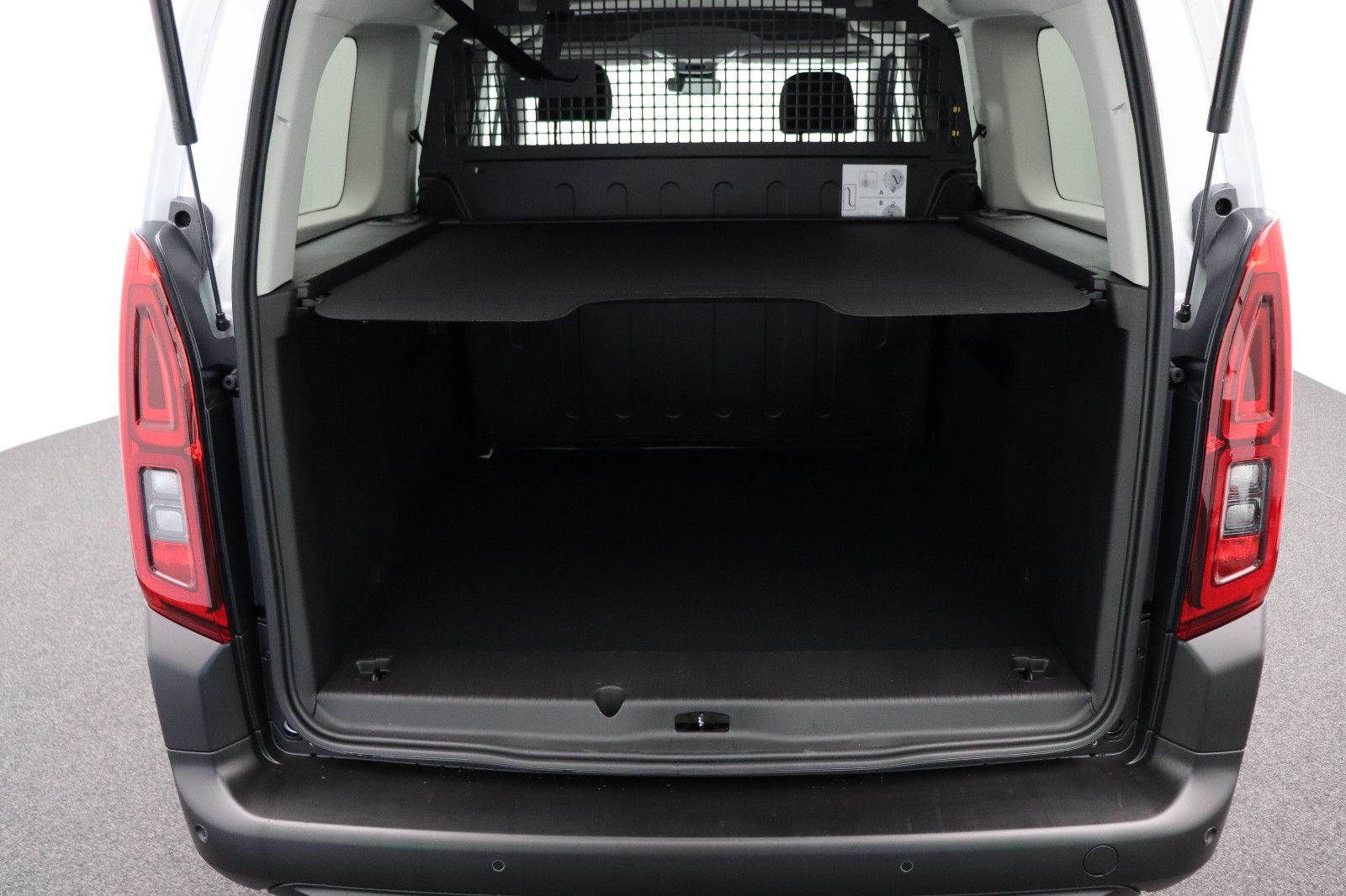 Fahrzeugabbildung Fiat Doblo Kombi L2 1.5 BlueHDi 5-Sitzer