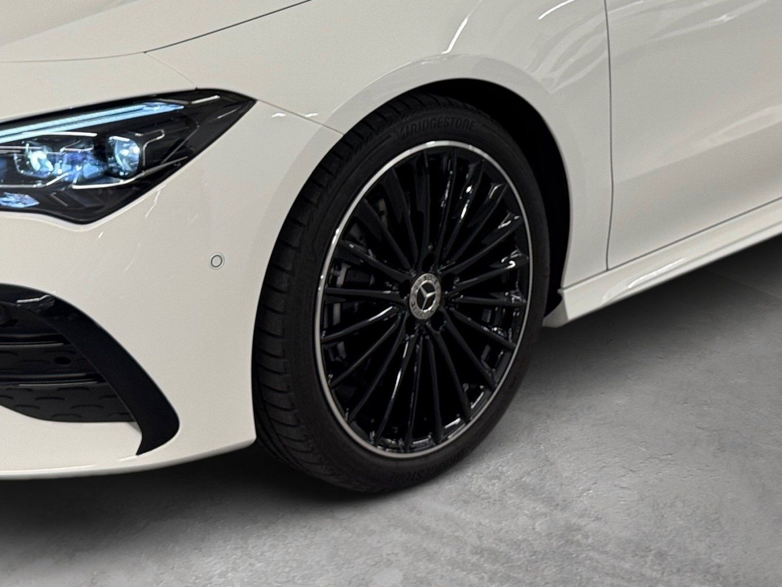 Fahrzeugabbildung Mercedes-Benz CLA 200 AMG Plus*Burmester*Pano*Disto*HUD*Night*