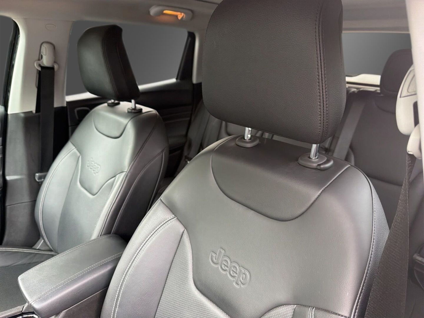 Fahrzeugabbildung Jeep Compass PHEV MY 22+ S Plug-In Hybrid 4WD