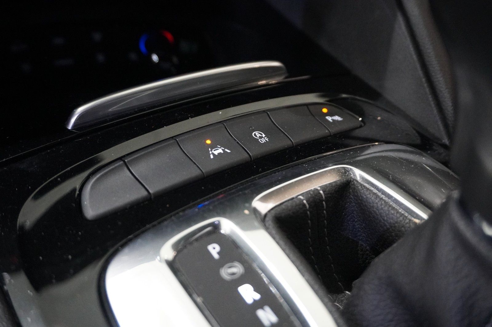 Fahrzeugabbildung Opel Insignia B ST 2.0D BUSI. 4X4 NAVI/LED/KAMERA/DAB