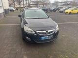 Opel Astra 1.6 Cosmo / TÜV bis 2027 