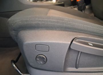 BMW 218 Gran Tourer - 12