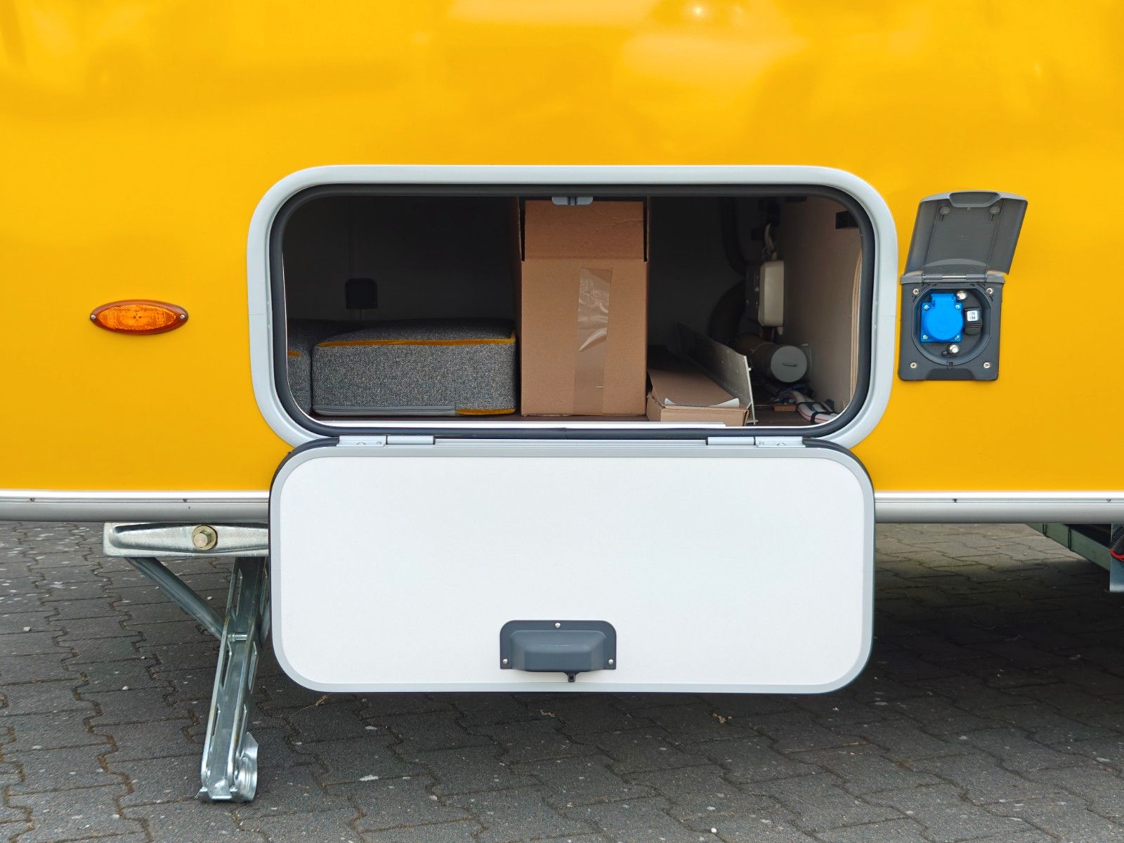 Fahrzeugabbildung HYMER / ERIBA / HYMERCAR Touring 630 Nugget Gold SD - JETZT 5.404€ SPAREN