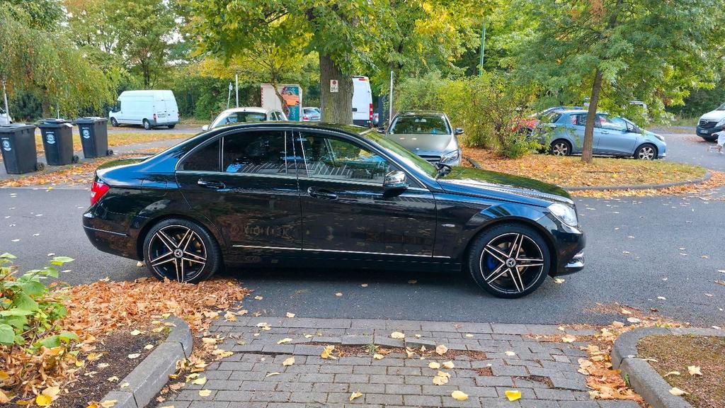 Mercedes-Benz C 220