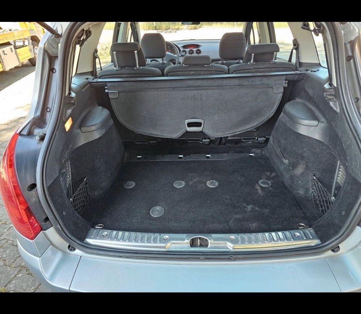 Peugeot 308 2009 — photo 8
