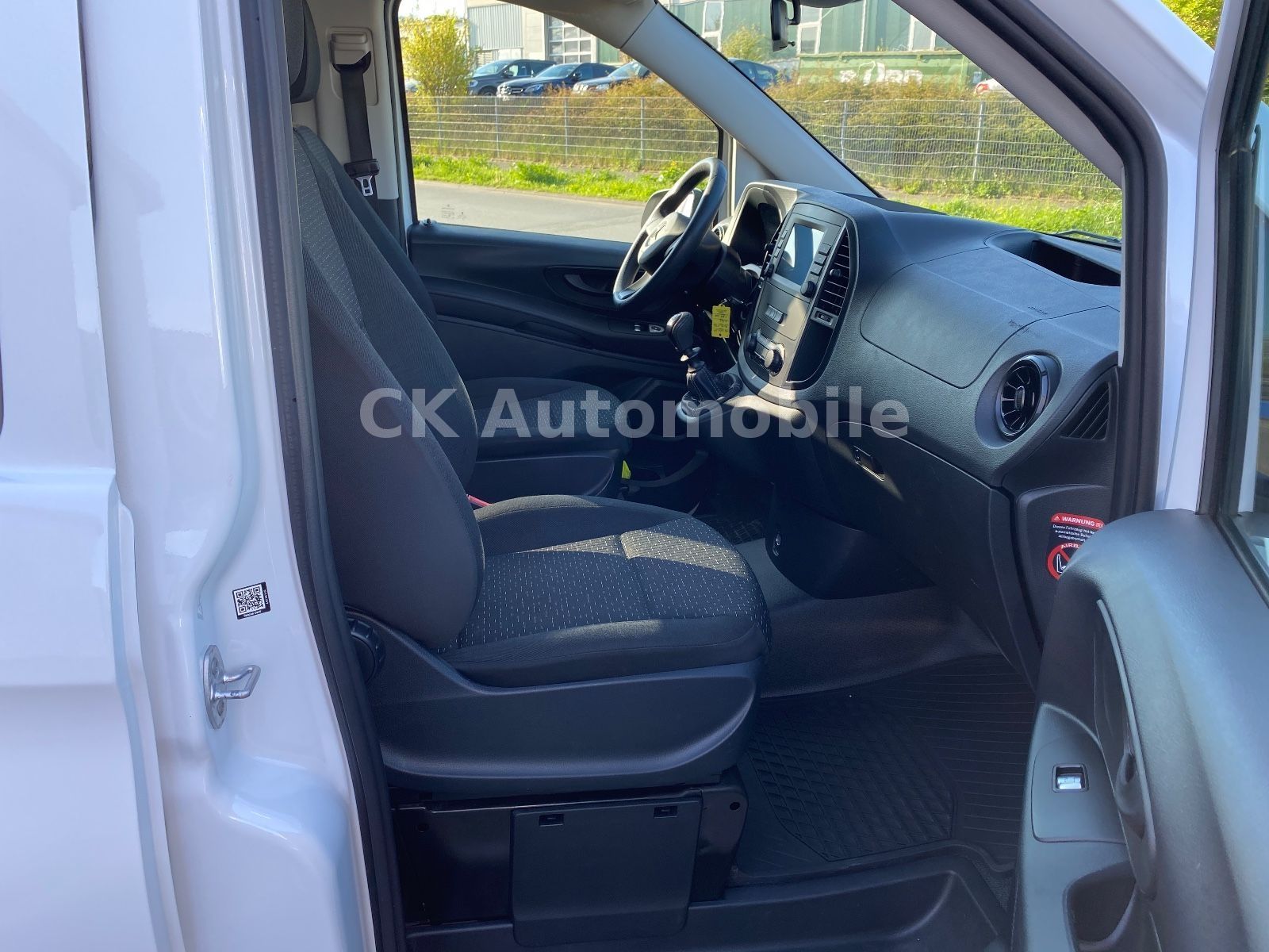 Fahrzeugabbildung Mercedes-Benz Vito Mixto 110CDI Kompakt/5 Sitze/Navi/Klima/AHK