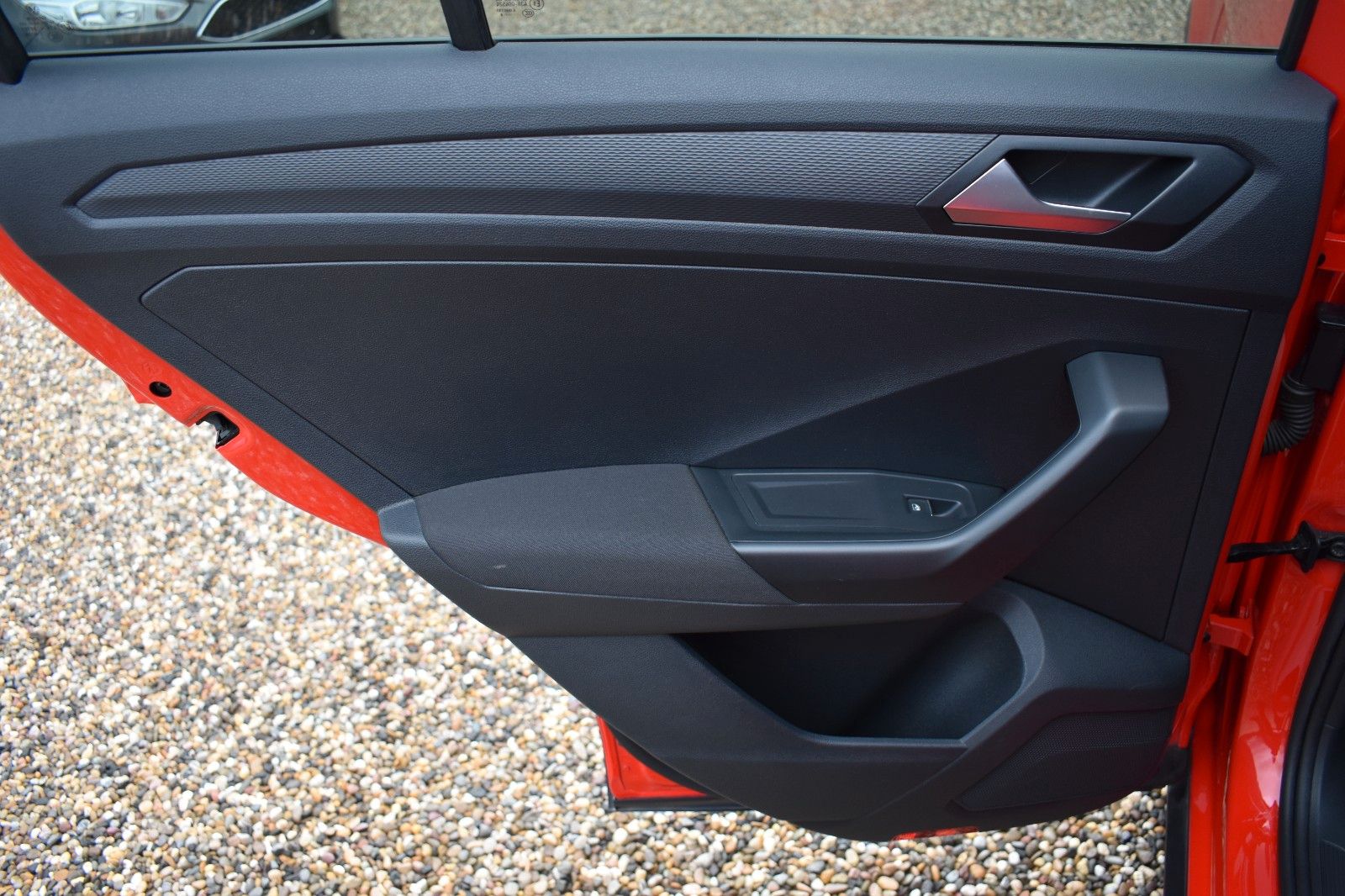 Fahrzeugabbildung Volkswagen T-Roc Sport 4Motion LED AHK Applecar Automatik