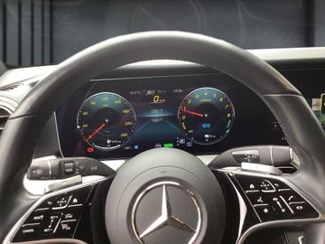 Mercedes E 300 - 8