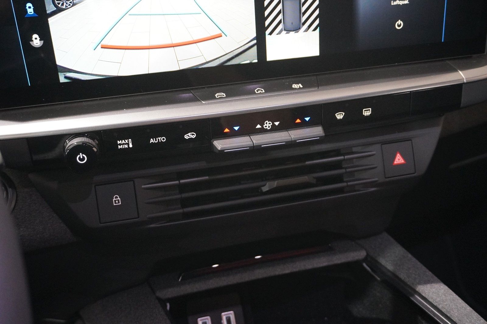 Fahrzeugabbildung Opel Grandland 1.2 48V HYBRID NAVI/LED/KAMERA/DAB+