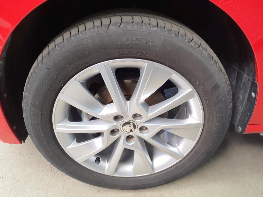 Skoda Kamiq Style 1.5 TSI AHK*Pano*Tempo*SH*Klima