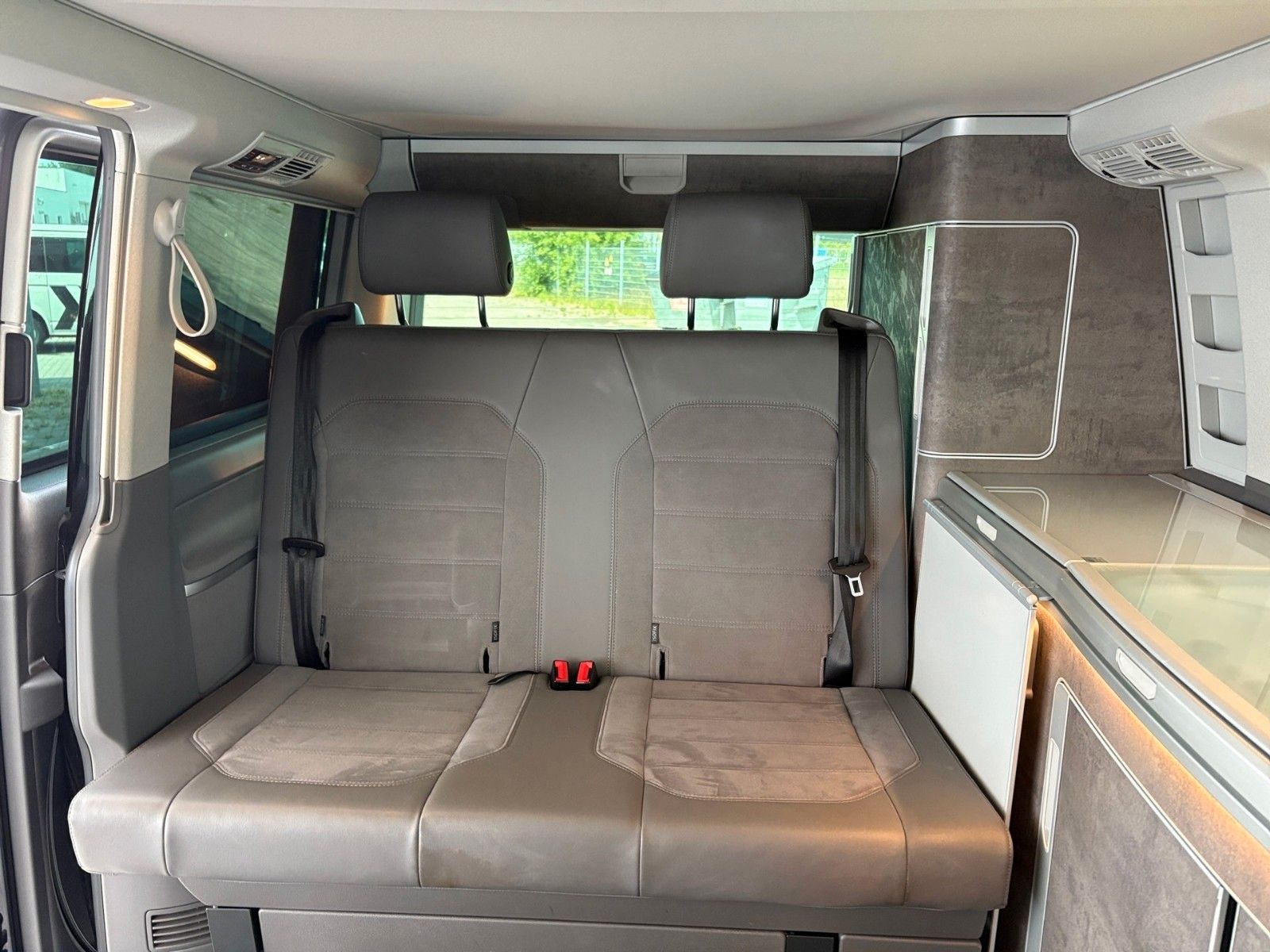 Fahrzeugabbildung Volkswagen T6 California Ocean