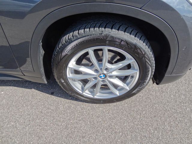 Fahrzeugabbildung BMW X1 sDrive 18 i Advantage/1.Hd/Pano/AHK/Kam/Navi/