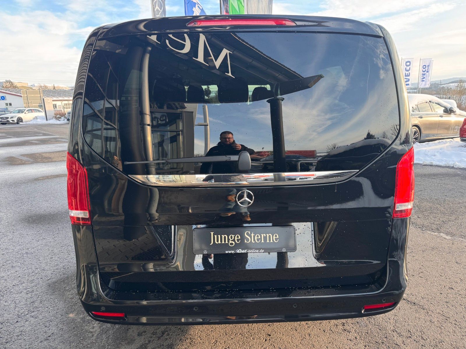 Fahrzeugabbildung Mercedes-Benz V 300 d AVA Extral AIRMATIC Standheiz 360Kamera