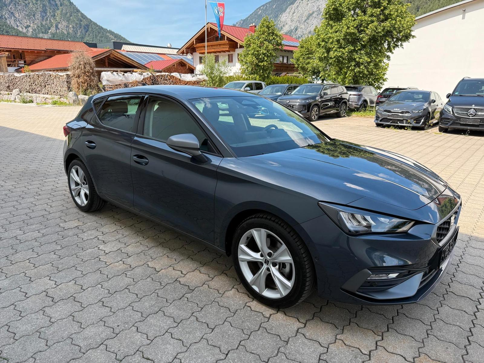 Seat Leon 1.5 TSI FR,ACC,R-Cam,SHZ,App-Con,LED,5J....