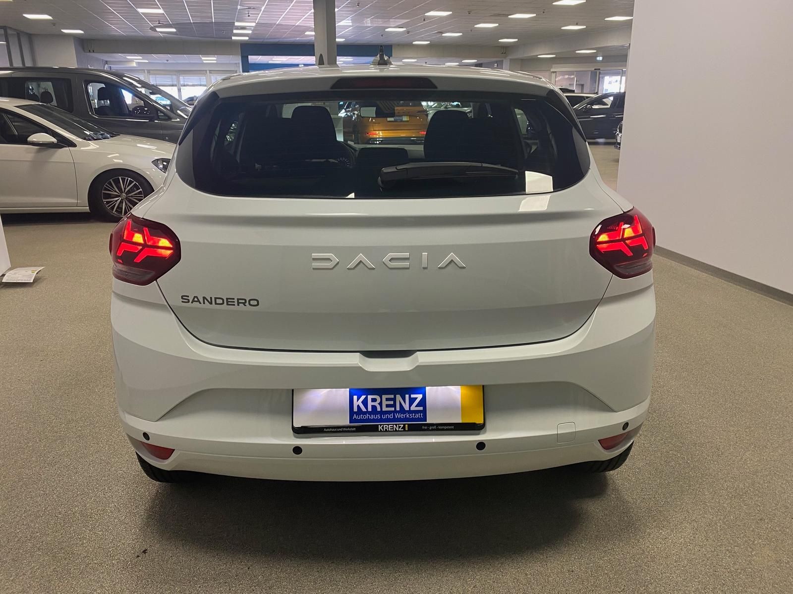 Fahrzeugabbildung Dacia Sandero 1.0 SCe KAT Essential KLIMA+PDC+LED