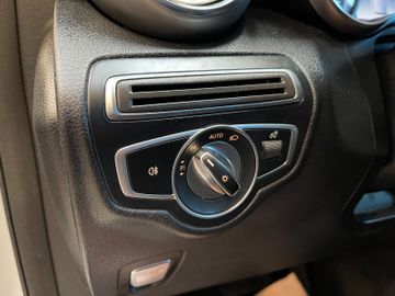 Mercedes-Benz GLC 250 4Matic *LED*AHK*KAMERA*NAVI*SHZ*TEMPOMAT