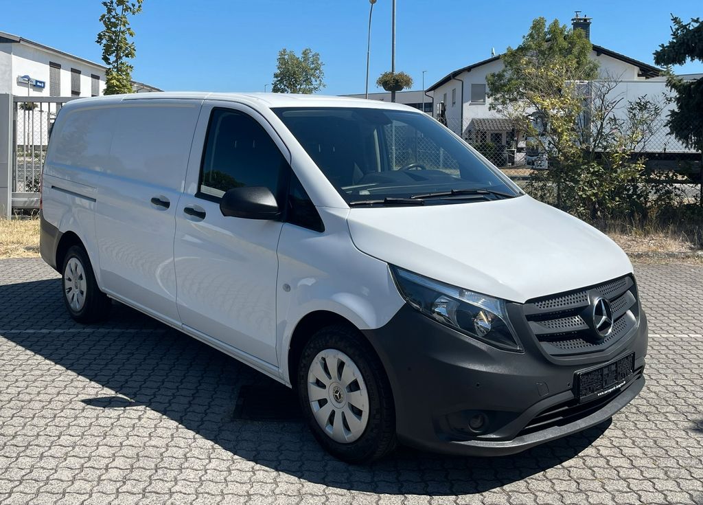 Image of Mercedes-Benz Vito
