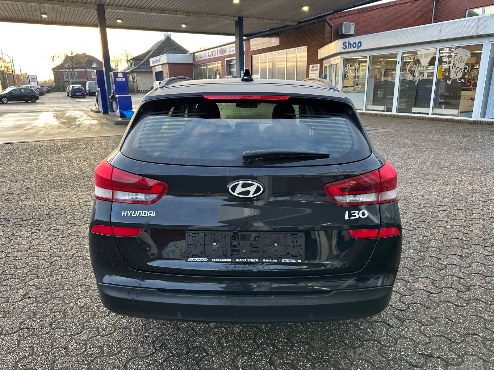 Fahrzeugabbildung Hyundai i30 Kombi 1.5 T-GDI Go DCT NAVI/LED/PDC/SHZ/VIRT