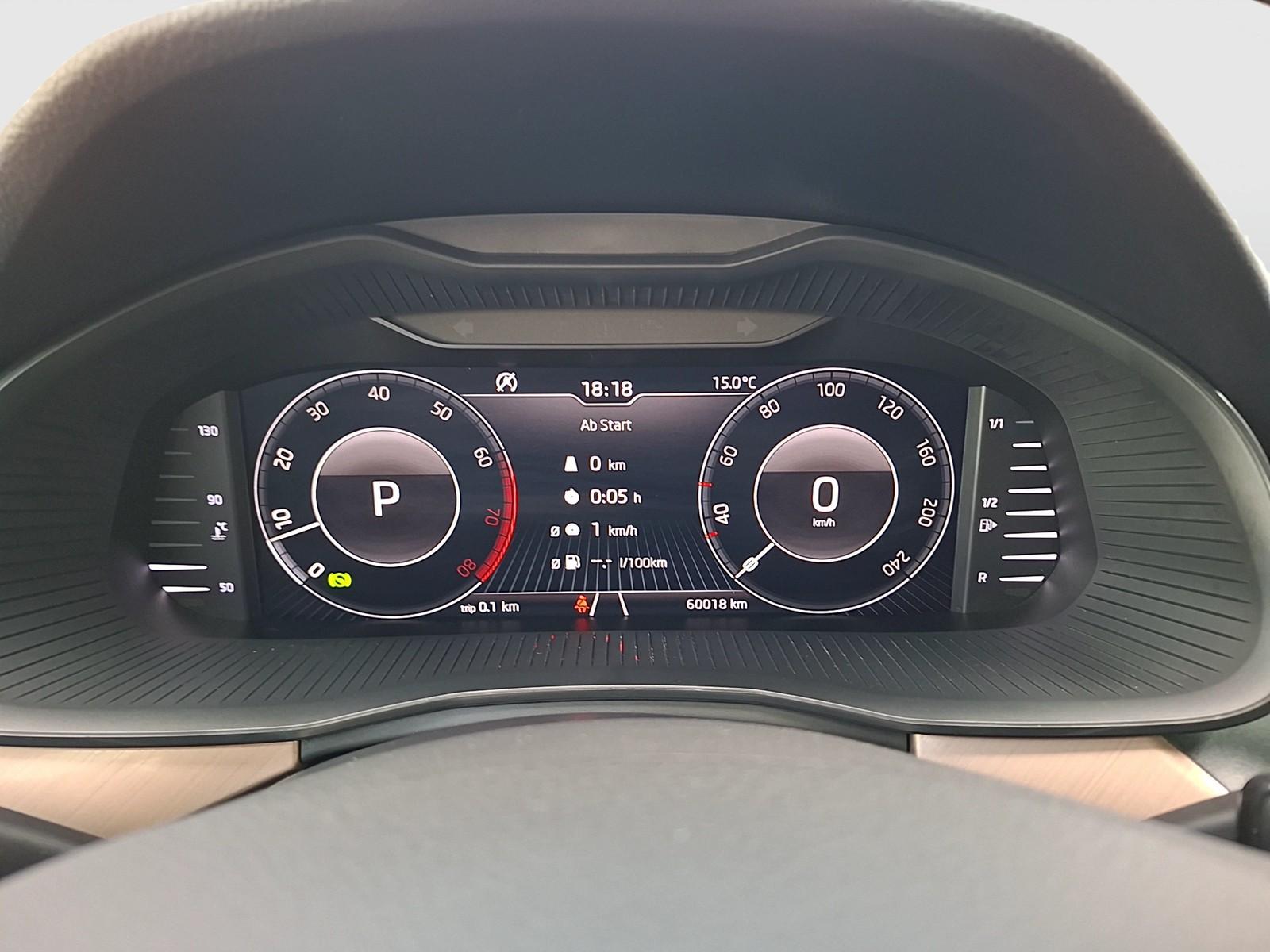 Skoda Scala TSI Style DSG LED VC Pano ACC RFK SH 18"