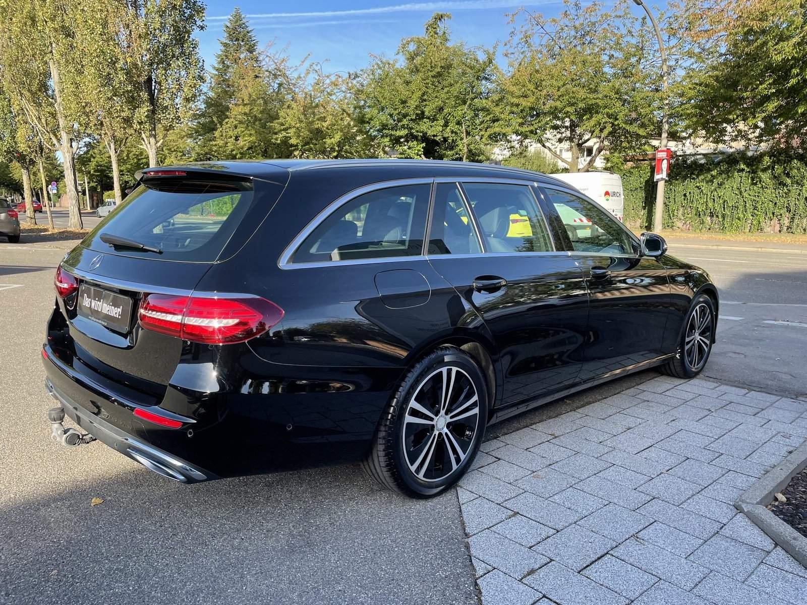 Mercedes-Benz E 220 d T*Avantgarde*MBUX*AHK*LED*Kamera*Totwink