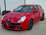 Alfa Romeo Giulietta TB Turismo-PDC-Klima-2.Hand-8fach - Alfa Romeo Giulietta: Rot