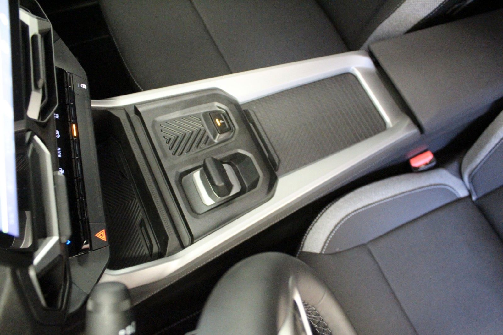 Fahrzeugabbildung Dacia Bigster Hybrid 155 Journey*Winter-Plus-Paket*