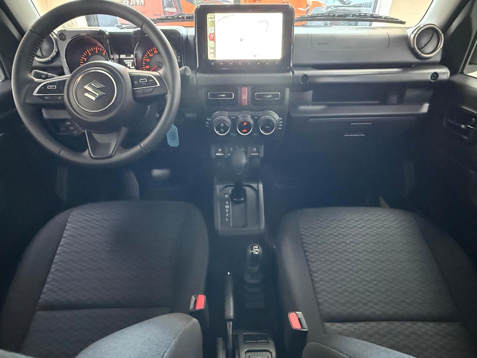 Fahrzeugabbildung Suzuki Jimmy GLX 4-TÜRER AUTOMATIK