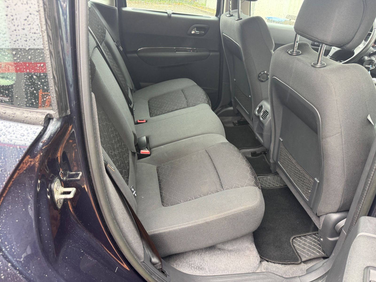 Fahrzeugabbildung Peugeot 3008 Active Navi