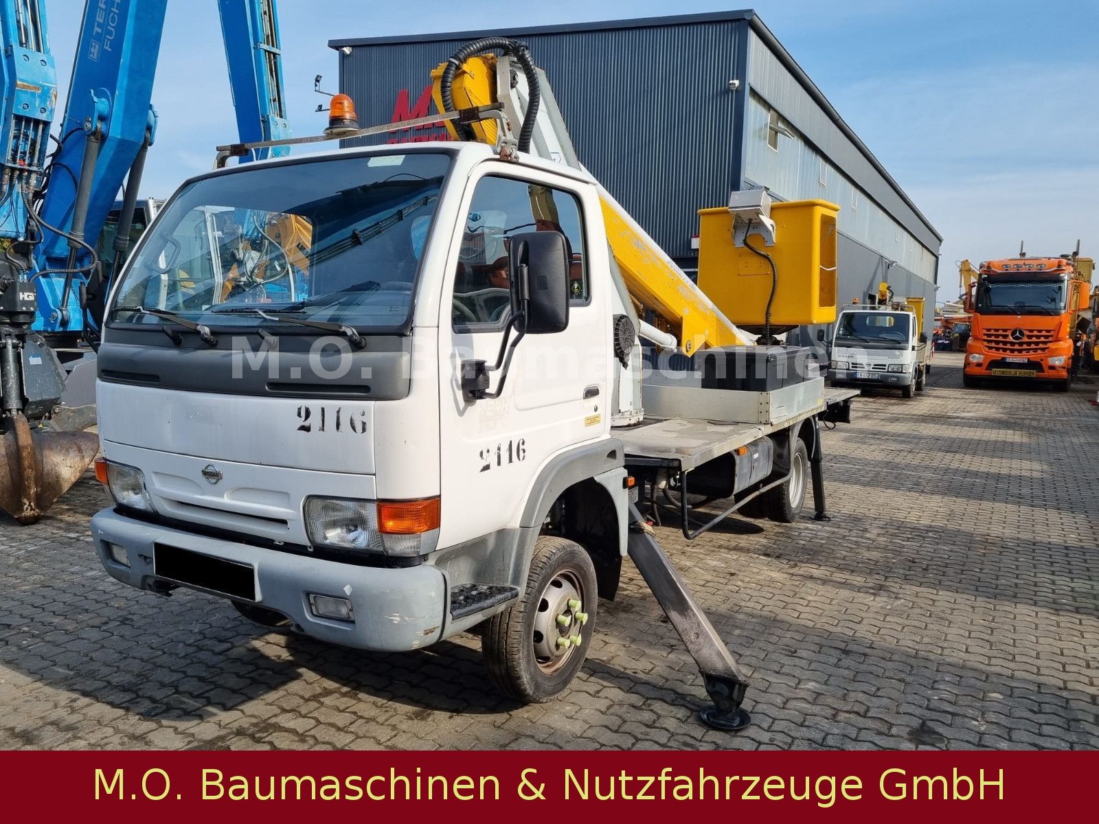 Fahrzeugabbildung Nissan Capstar  Multititel 180 Alu /  18 m
