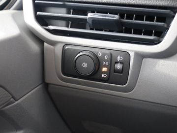 Volkswagen T7 Transporter 2.0TDI 110kW KR LED KAMERA AHK