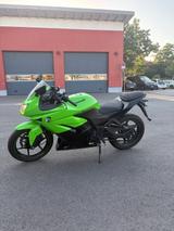 Kawasaki Ninja 250R  - KAWASAKI 250