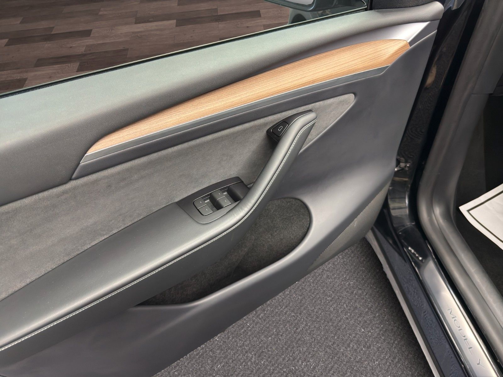 Tesla Model Y Long Range AWD foto 9