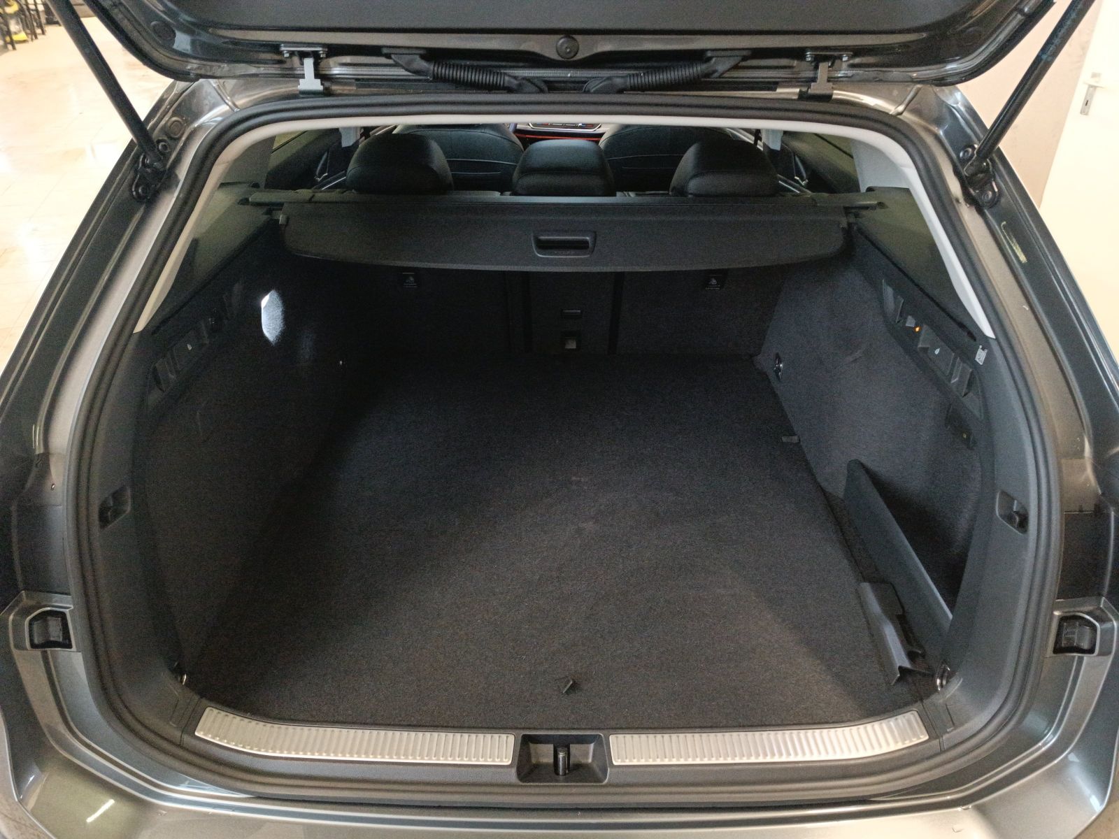 Volkswagen Passat - Bild 19