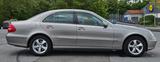 Mercedes-Benz E 280 E W211 Limousine E 280 sehr gepflegt - Mercedes-Benz E 280 in Düsseldorf