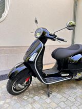 Piaggio Vespa GTS300ie. Super ABS
